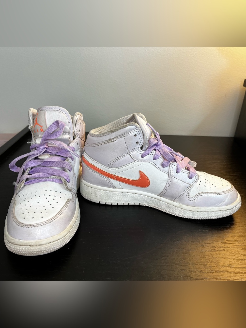 Nike Air Jordan 1 Mid SE GS Barely Grape Leather Girls 3.5
